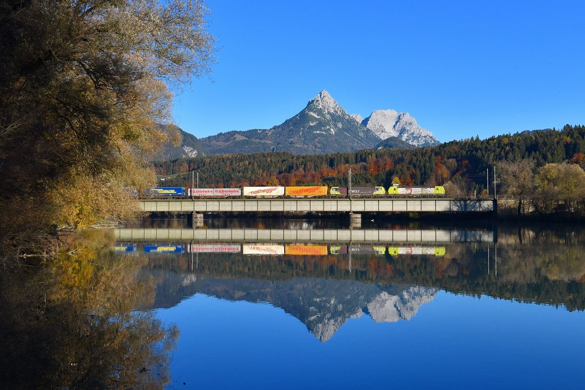 193 550 + 193 554 mit TEC 43105 am 10.11.2018 bei Kirchbichl. 