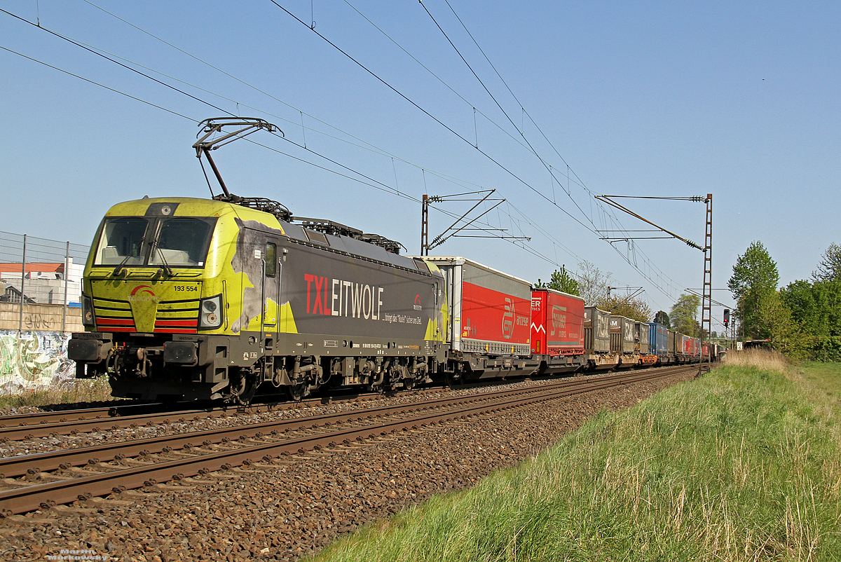 193 554  Leitwolf  bei BN-Tannenbusch am 20.04.2019