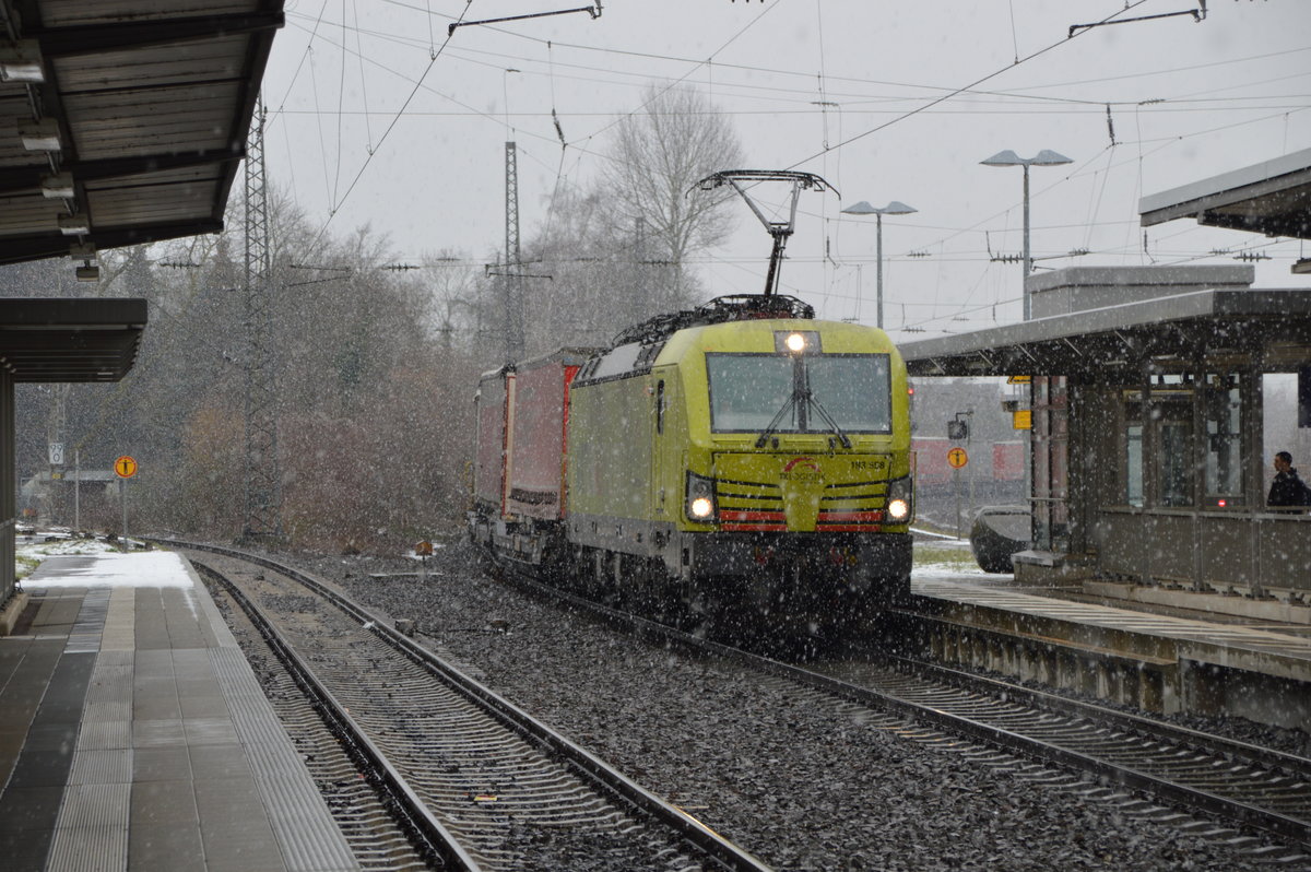 193 558 in Niederlahnstein

Aufnahme Ort: Niederlahnstein

Aufnahme Datum: Januar 2019