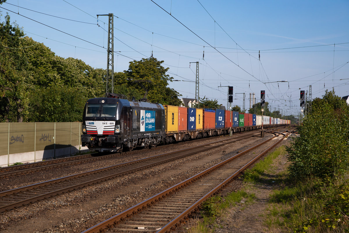 193 603-3 mit einem Güterzug in Bremerhaven Lehe. 22.8.19