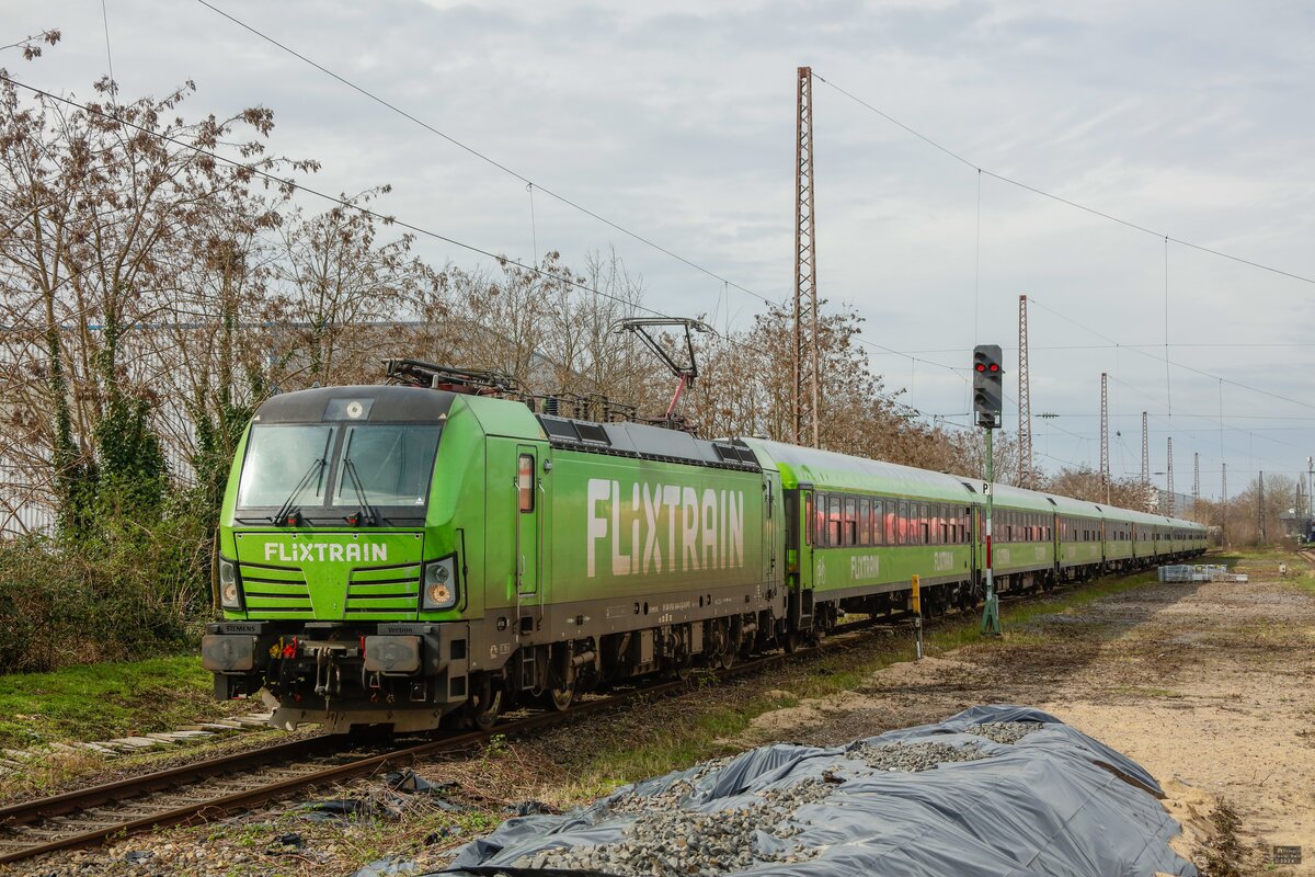 193 604 mit Flixtrain in Hilden, März 2024.