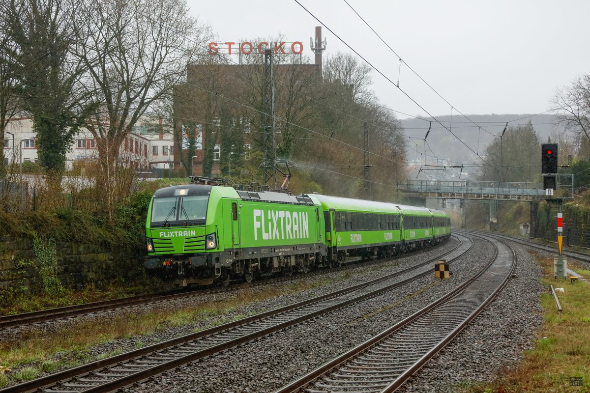 193 604 mit Flixtrain in Wuppertal Sonnborn, am 24.03.2024.