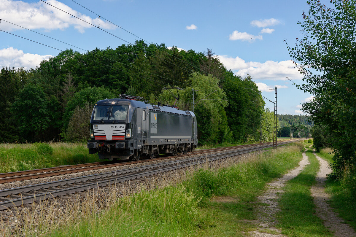 193 610 MRCE als Lz bei Postbauer-Heng Richtung Nürnberg, 26.06.2020