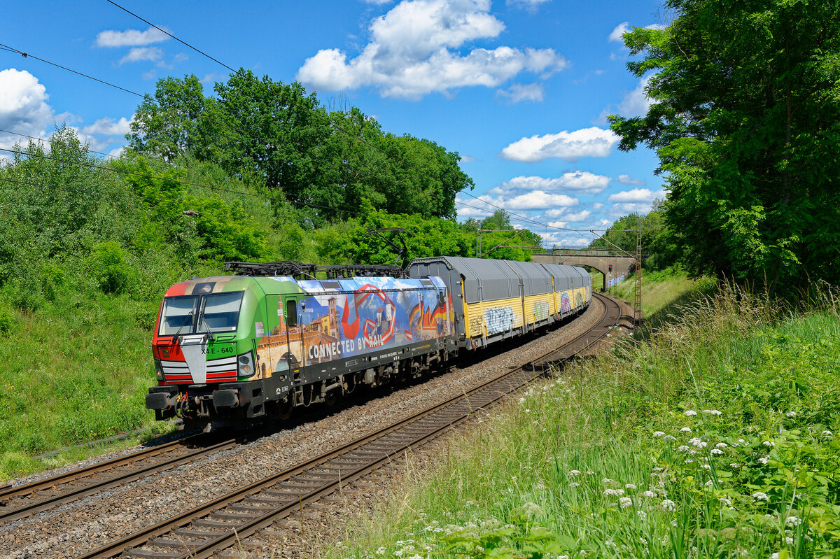193 640 MRCE/TXL  Connected by Rail  mit einem ARS Altmann Autotransportzug bei Postbauer-Heng Richtung Nürnberg, 26.06.2020