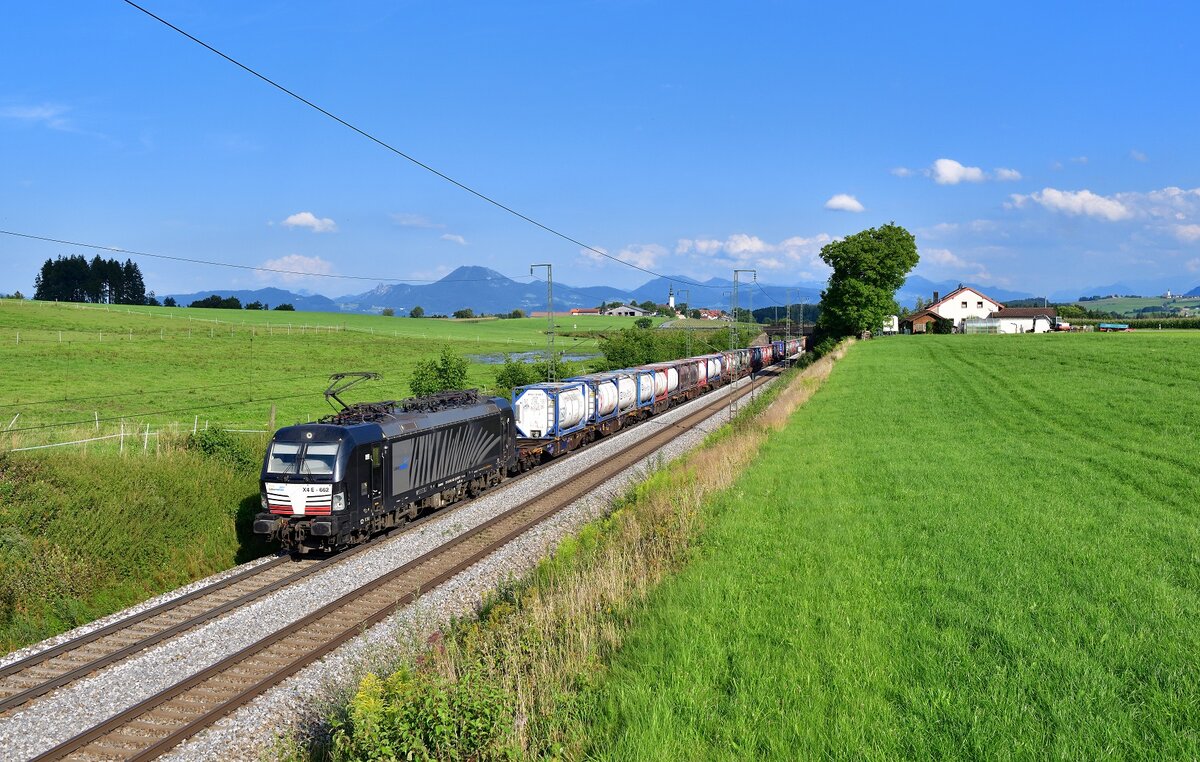 193 662 mit DGS 41854 am 11.08.2021 bei Hörafing.