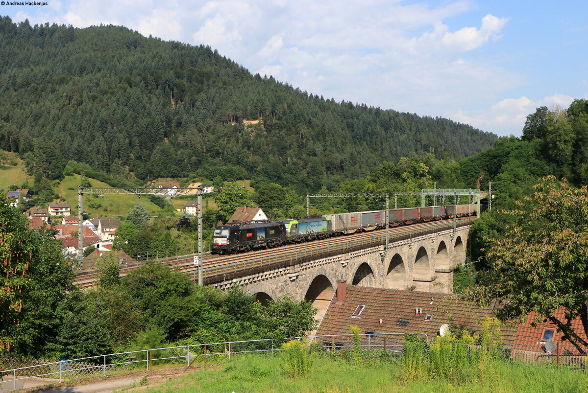 193 712-7 und Re 475 410 mit dem DGS 43761 (Krefeld-Linn-Mortara) auf dem Reichenbachviadukt 15.8.21