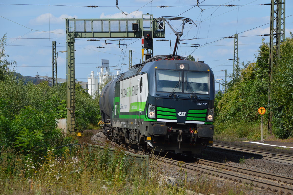 193 732 in Oberlahnstein unterwegs

Aufnahme Ort: Oberlahnstein

Aufnahme Datum: 21.08.2019