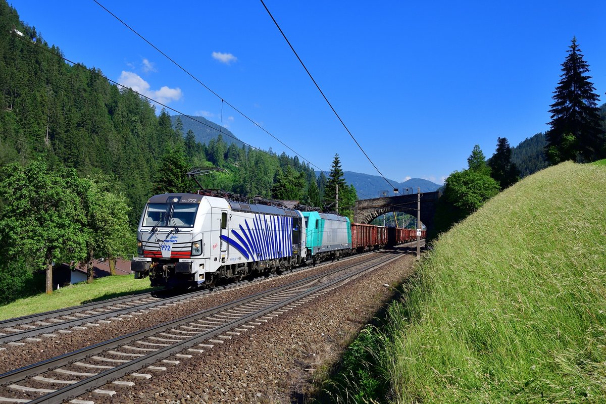 193 772 + 185 576 mit GAG 44121 am 28.06.2019 bei Wolf am Brenner.