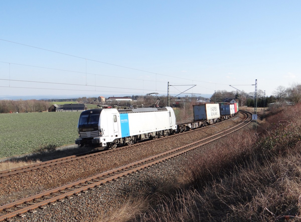 193 804 ist am 25.02.14 in Syrau/V. zusehen.