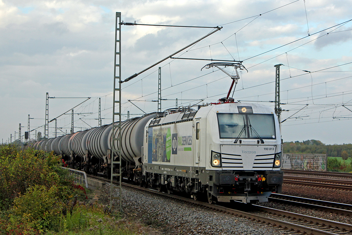 193 813 mit Kesselzug bei Porz Wahn am 11.10.2014