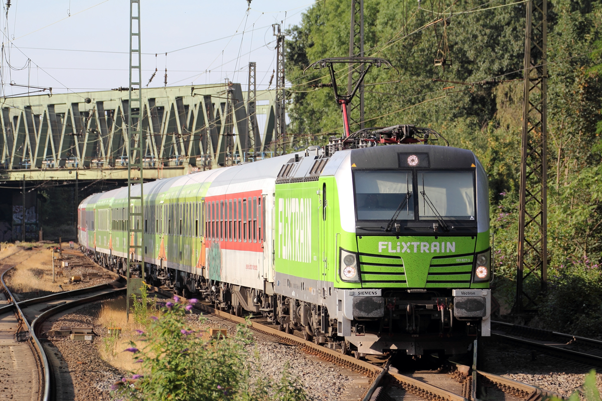 193 827-3 mit FLX 1800 nach Hamburg in Recklinghausen-Süd 20.7.2019