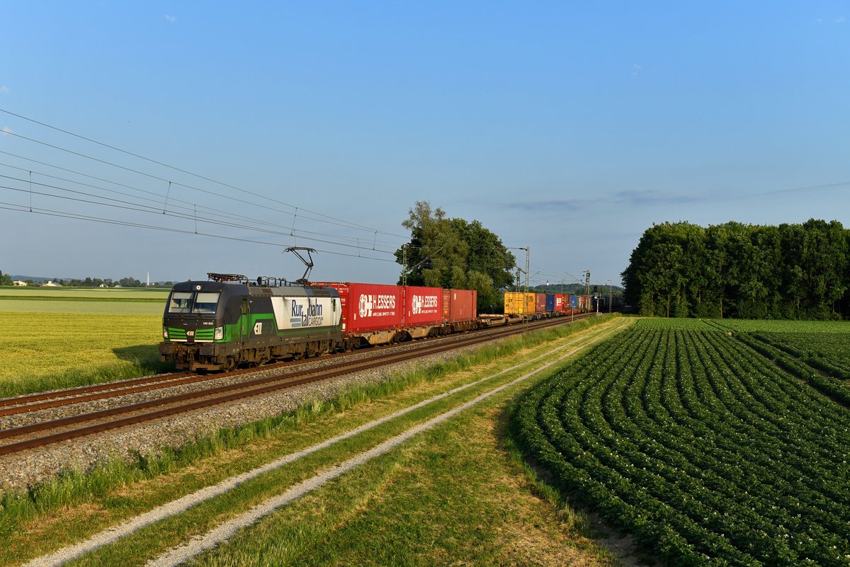 193 832 mit DGS 40678 am 13.06.2019 bei Langenisarhofen. 