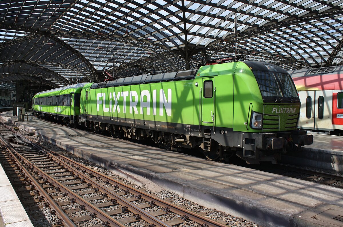 193 861-2 verlässt am 19.06.2021 mit dem FLX1241 von Aachen Hauptbahnhof nach Berlin Südkreuz den Kölner Hauptbahnhof. 