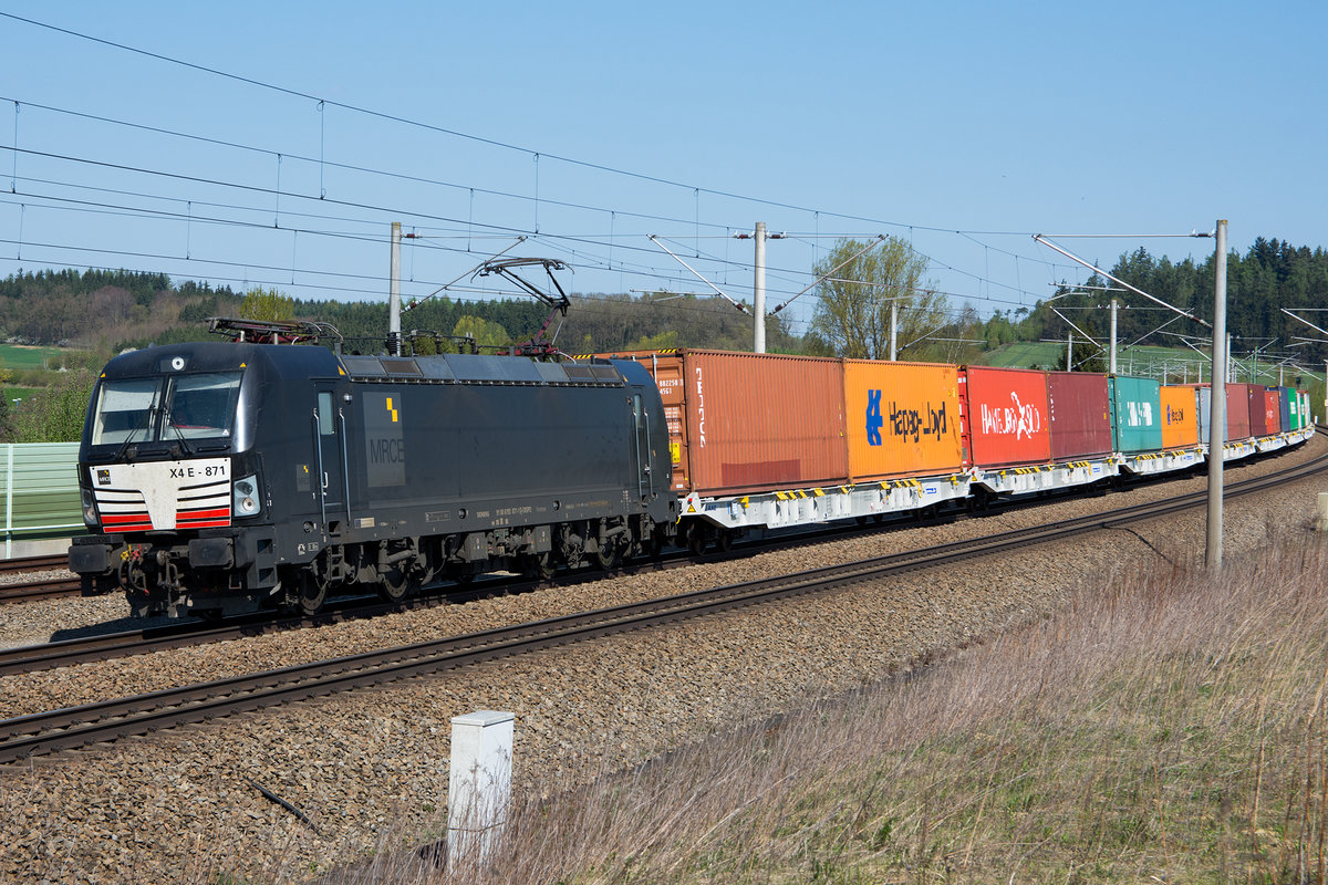 193 871 am 10.04.2017 bei Hebertshausen