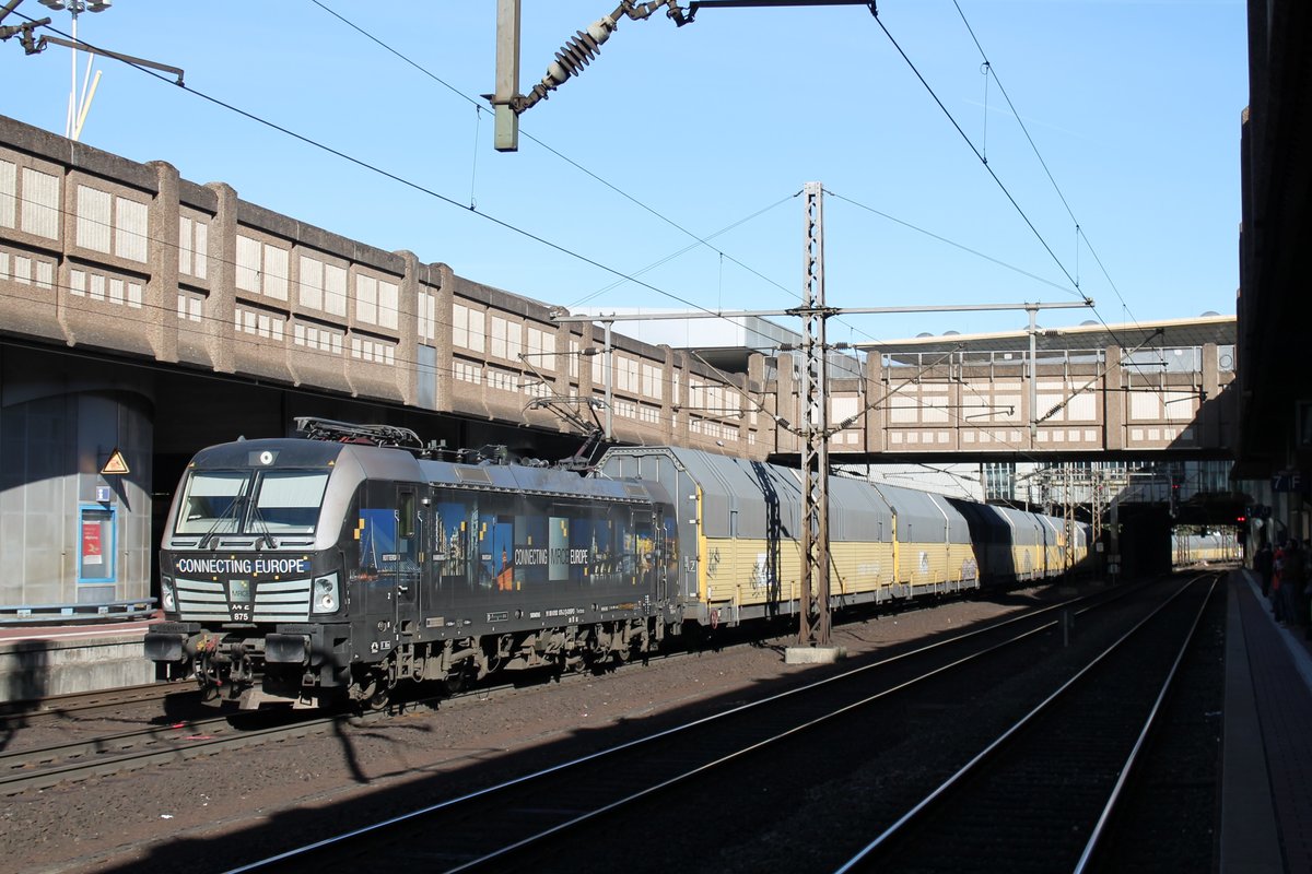 193 875  Connecting Europe  am 29.09.2018 mit einem Ars-Zug in Kassel-Wilhelmshöhe.