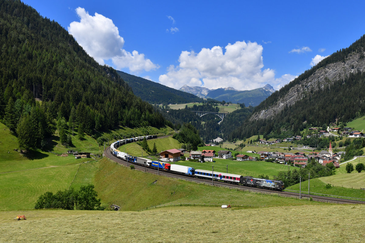 193 876 mit einer Rola am 30.06.2018 bei St. Jodok am Brenner. 