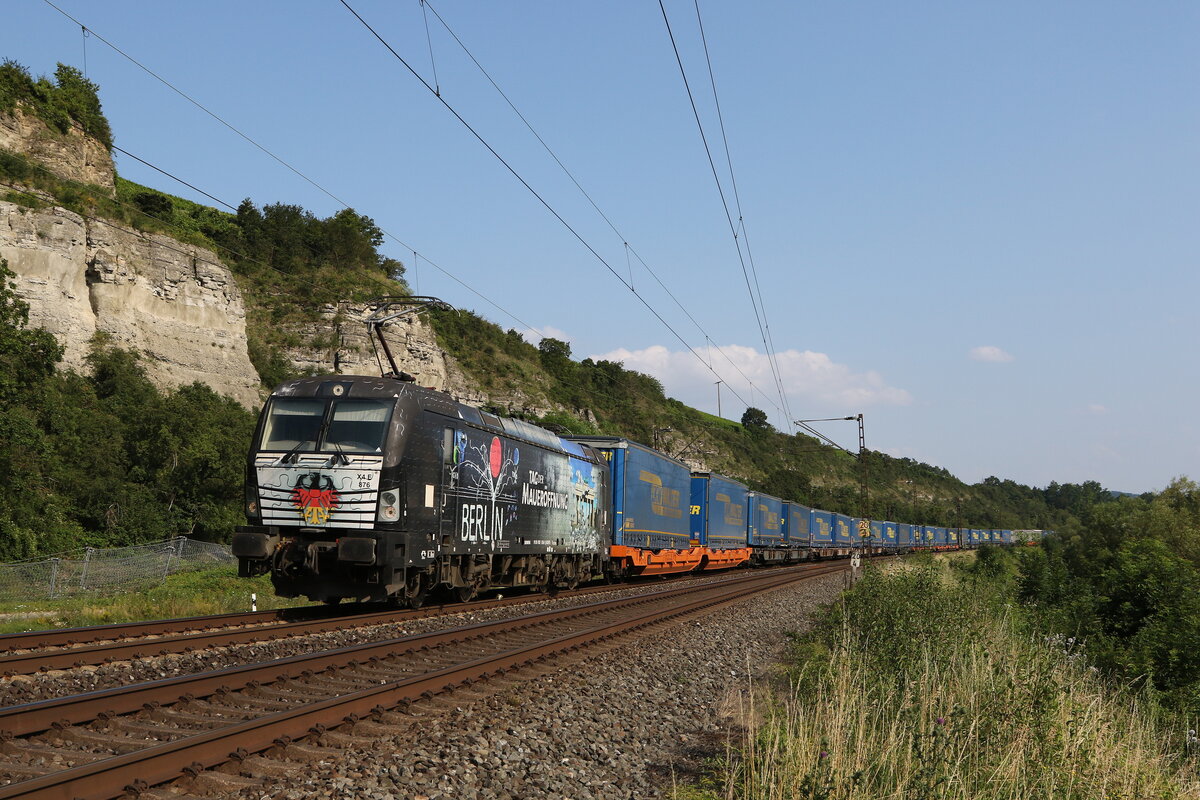 193 876  Tag des Mauerfalls  mit dem  WALTER-KLV  am 23. Juli 2021 bei Himmelstadt am Main.