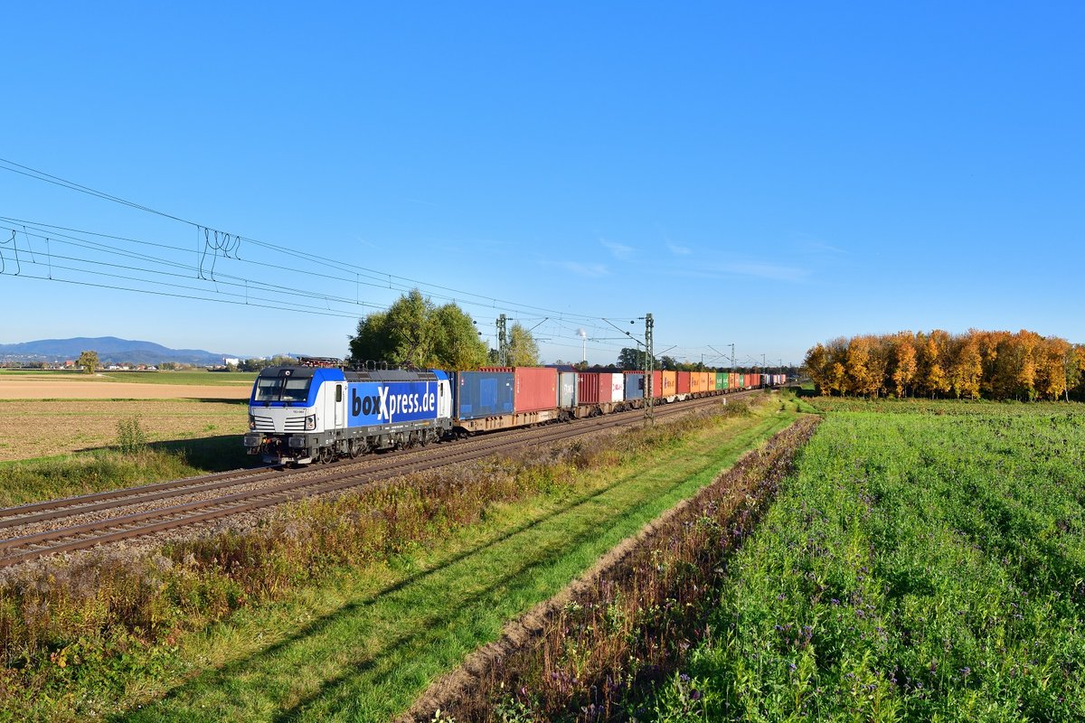 193 880 mit DGS 41140 am 17.10.2019 bei Stephansposching.