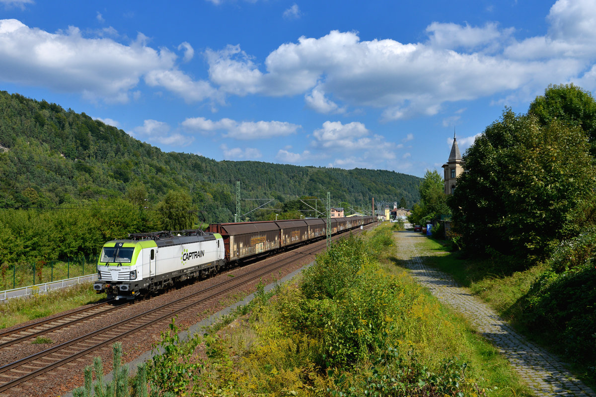 193 891 mit einem Güterzug am 05.09.2017 bei Königstein.