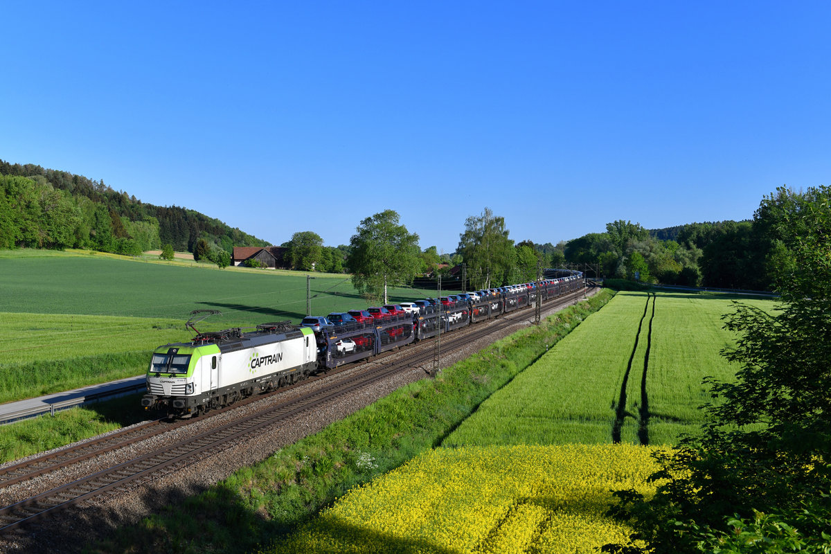 193 896 mit DGS 46437 am 06.05.2018 bei Einöd. 