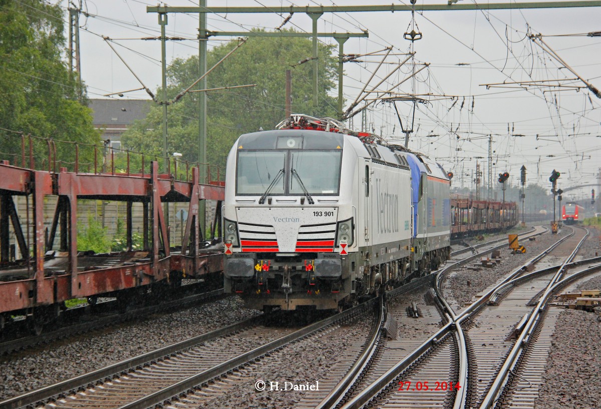 193 901 Vectron Siemens und PKP 5370 am 27.05.2014 in Hannover Linden Fischerhof.