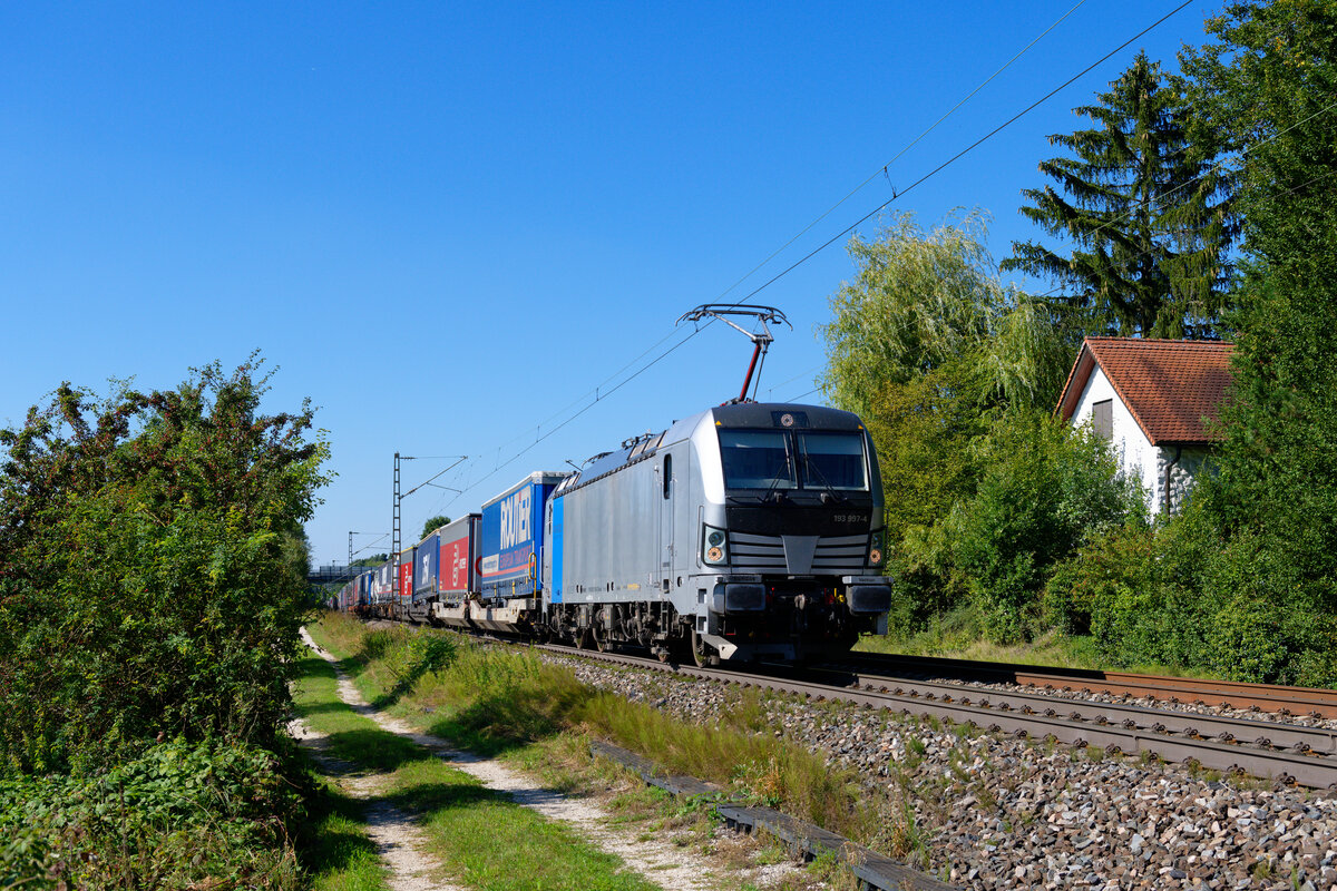 193 997 Railpool/TXL mit einem Routier KLV-Zug bei Postbauer-Heng Richtung Regensburg, 08.09.2020