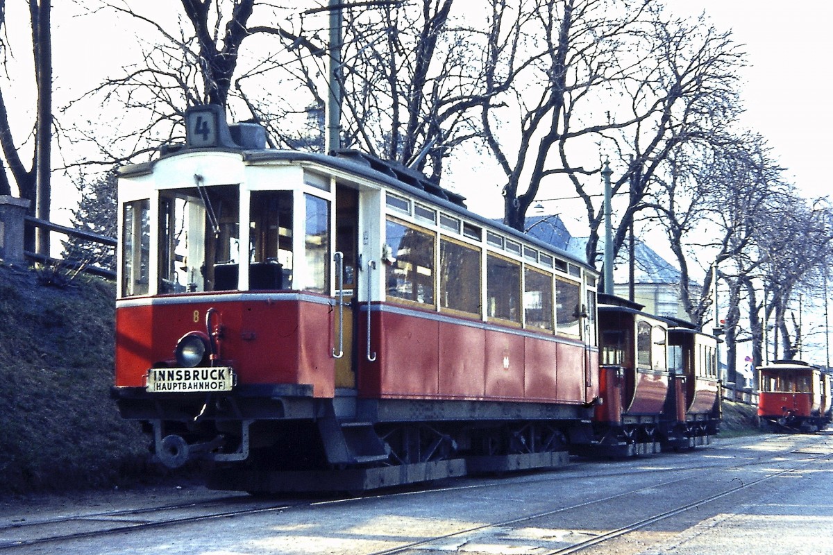 1971 - TW8 der Innsbrucker Straßenbahn - Linie nach Bad Hall - Remise am Bergisel (Ihr habt recht ... ;-)