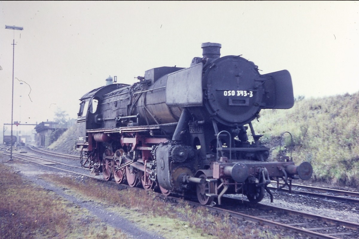 1974 Oktober - Bw Neuss - der Torso von 050 343