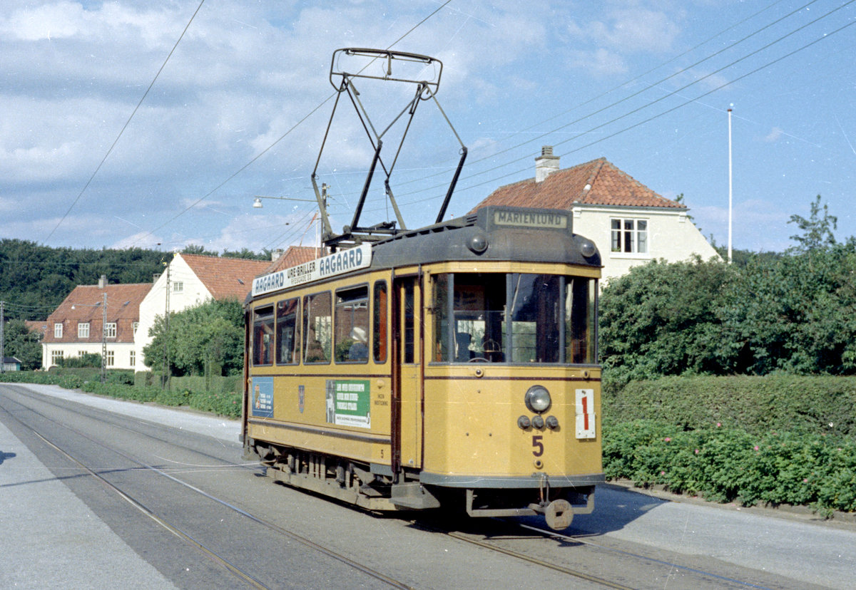 Århus / Aarhus Århus Sporveje SL 1 (Tw 5) Marienlunds Allé am 27. Juli 1968. - Scan von einem Farbnegativ. Film: Kodacolor X.
