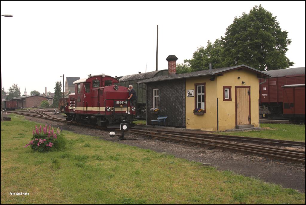 199031 rangiert am 25.05.2016 nach dem letzten Personenzug Einsatz im Bahnhof Mügeln.