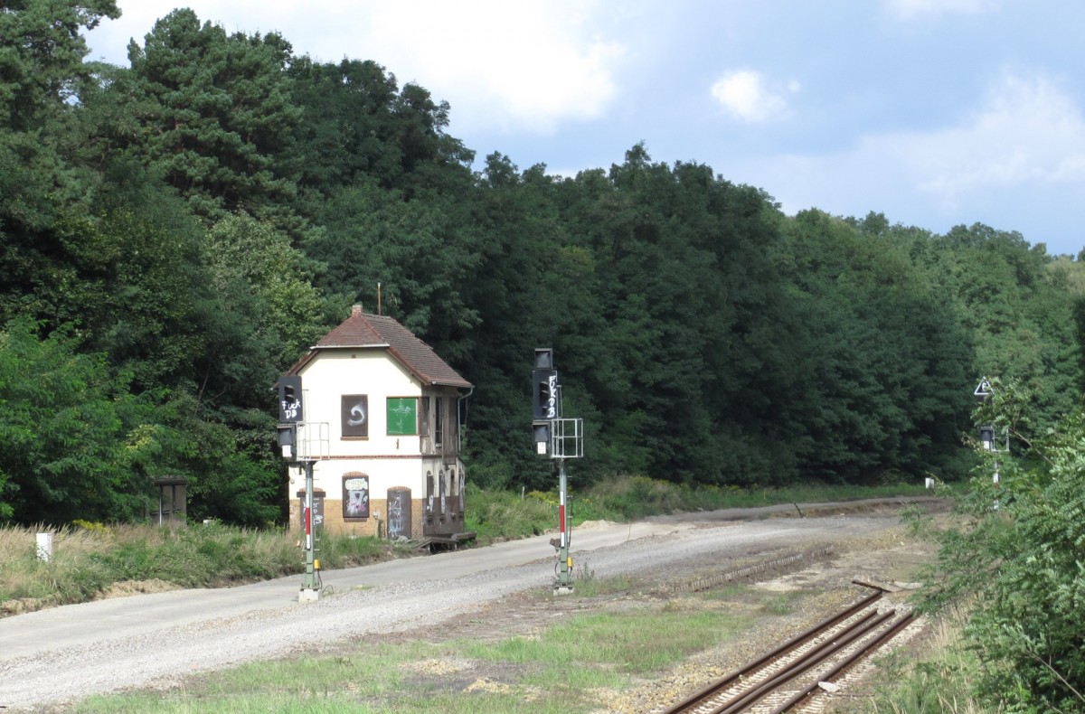 19.9.2010. Brand (Niederlausitz), Stw B1 am Südende des Bfs. während der Grunderneuerung der Strecke.