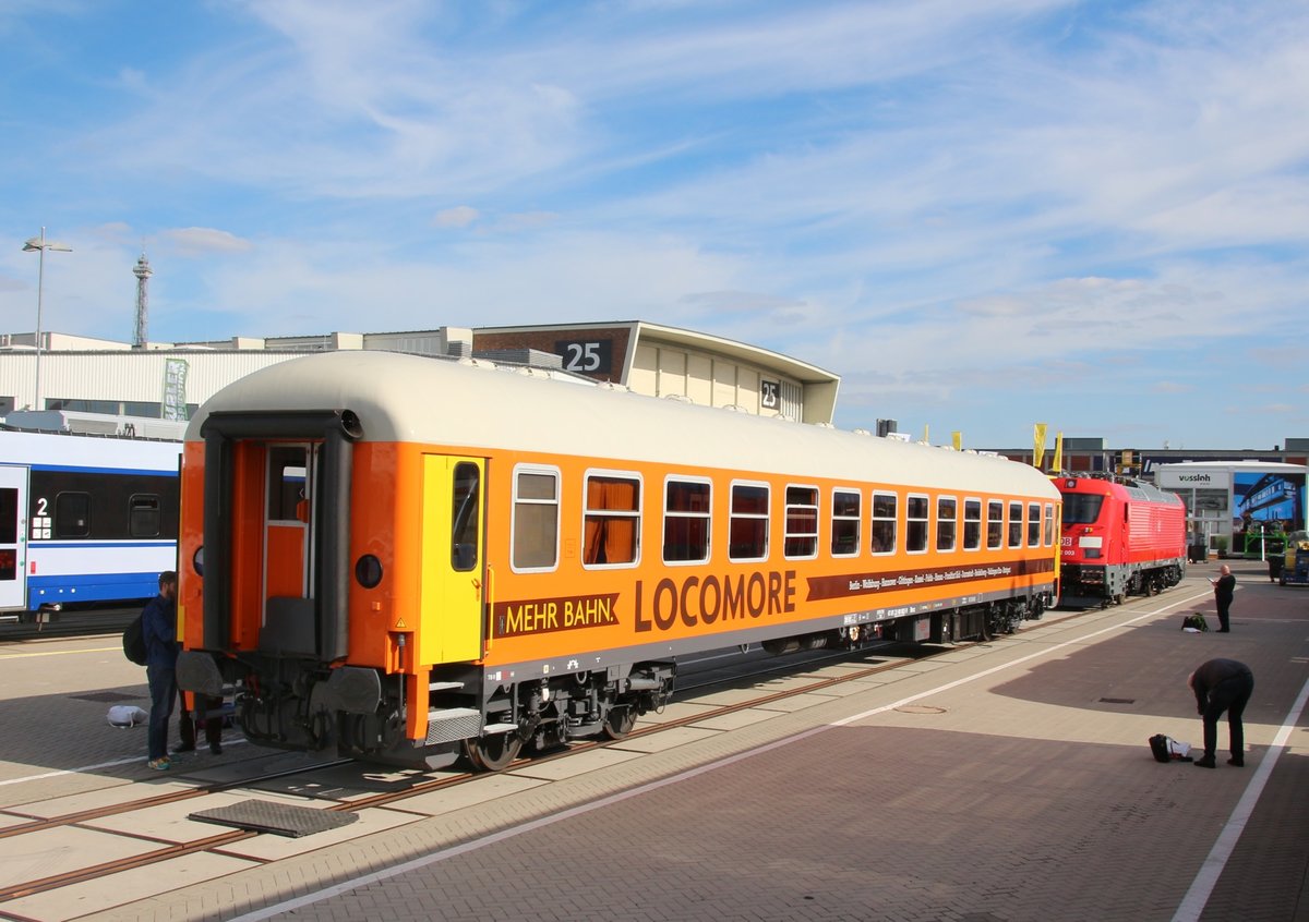 19.9.2016 Berlin, Innotrans. Locomore started im Dezember zwischen Berlin und Stuttgart. Hier ein Bmz Wagen (61 81 22 90 002-9)