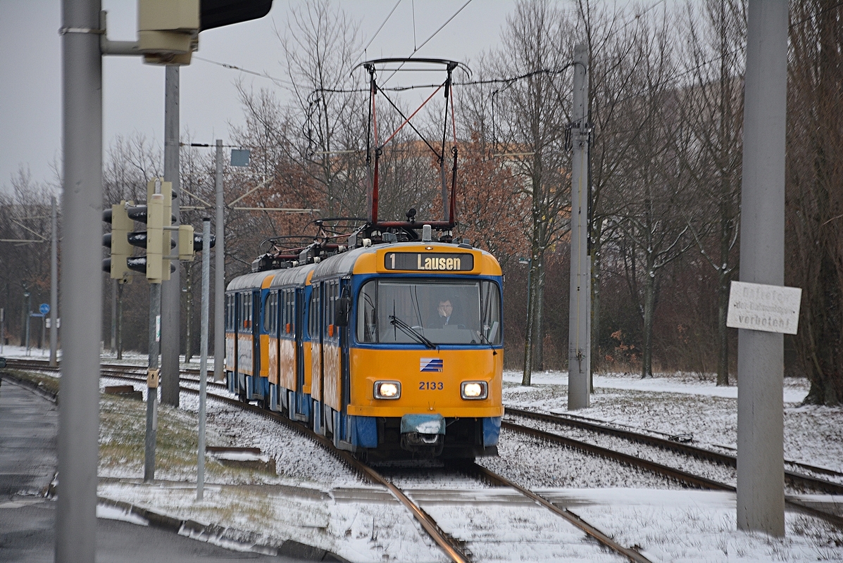 20.01.2016, Leipzig, Ratzelstraße. Tatra-Traktion endet die Fahrt auf der Linie 1.