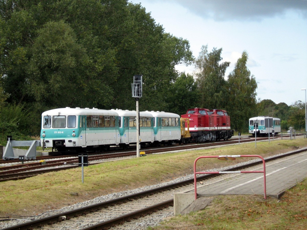 2008 im September - abgestellte Fahrzeuge der UBB