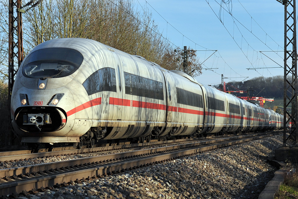 20.11.2016 ICE Richtung Stuttgart,Streckenabschnitt Uhingen