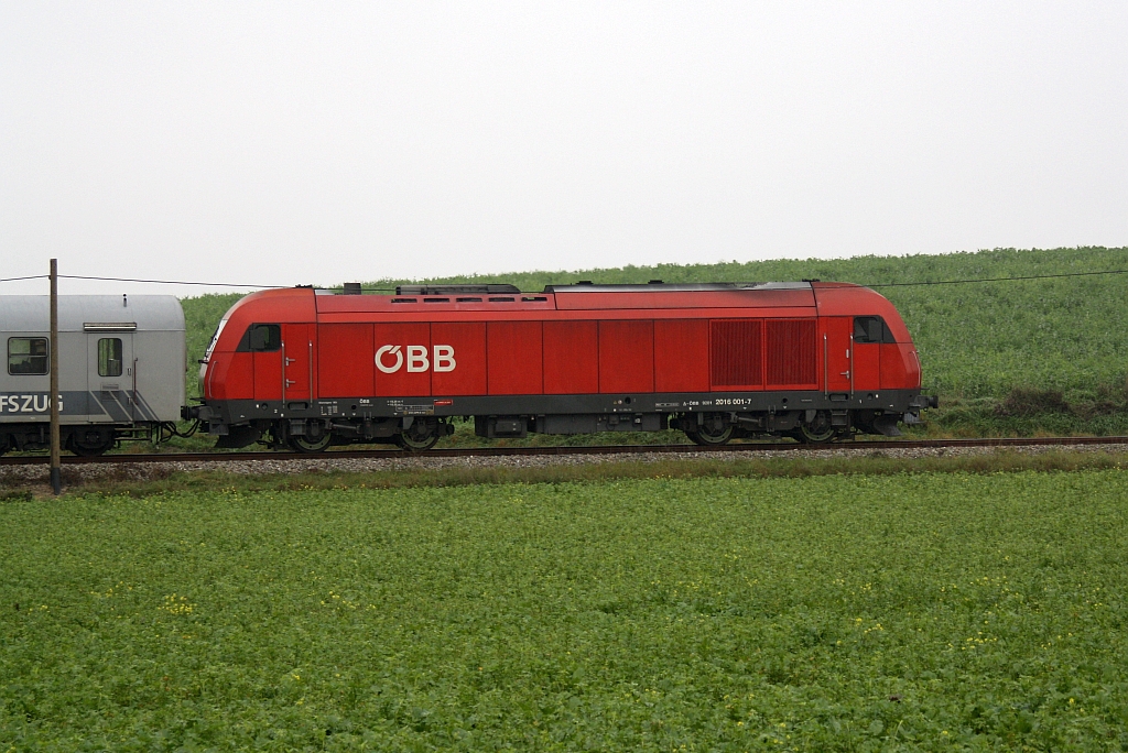 2016 001-7 am 11.Oktober 2014 kurz nach der Hst. Raggendorf.