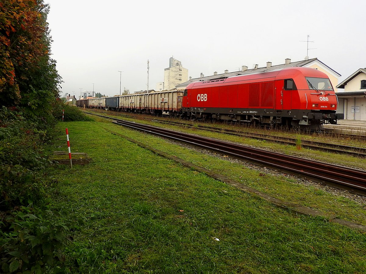 2016 075-1 mit Rübenzug von Geinberg nach Wels, bei kurzem Zwischenstopp in Ried; 191019