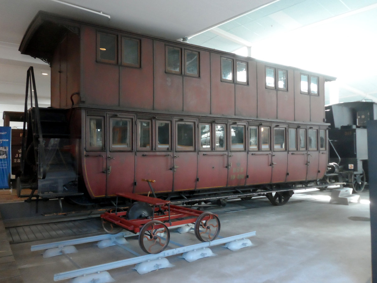 2018-06-26; Dieser Doppelstockwagen beweist, dass schon unsere Vorfahren effektiv den Verkehrsraum nutzten. Leider stand die Sonne ungünstig.