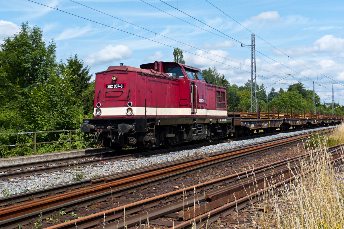 202 057-6 von Erfurter Bahnservice am 15.07.2015 bei Nordhausen.