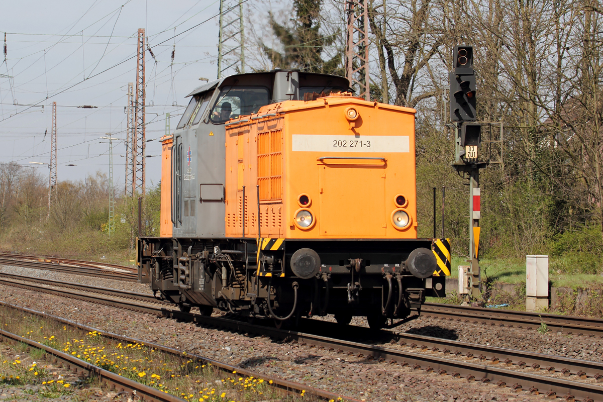 202 271-3 durchfährt Ratingen-Lintorf 14.4.2015