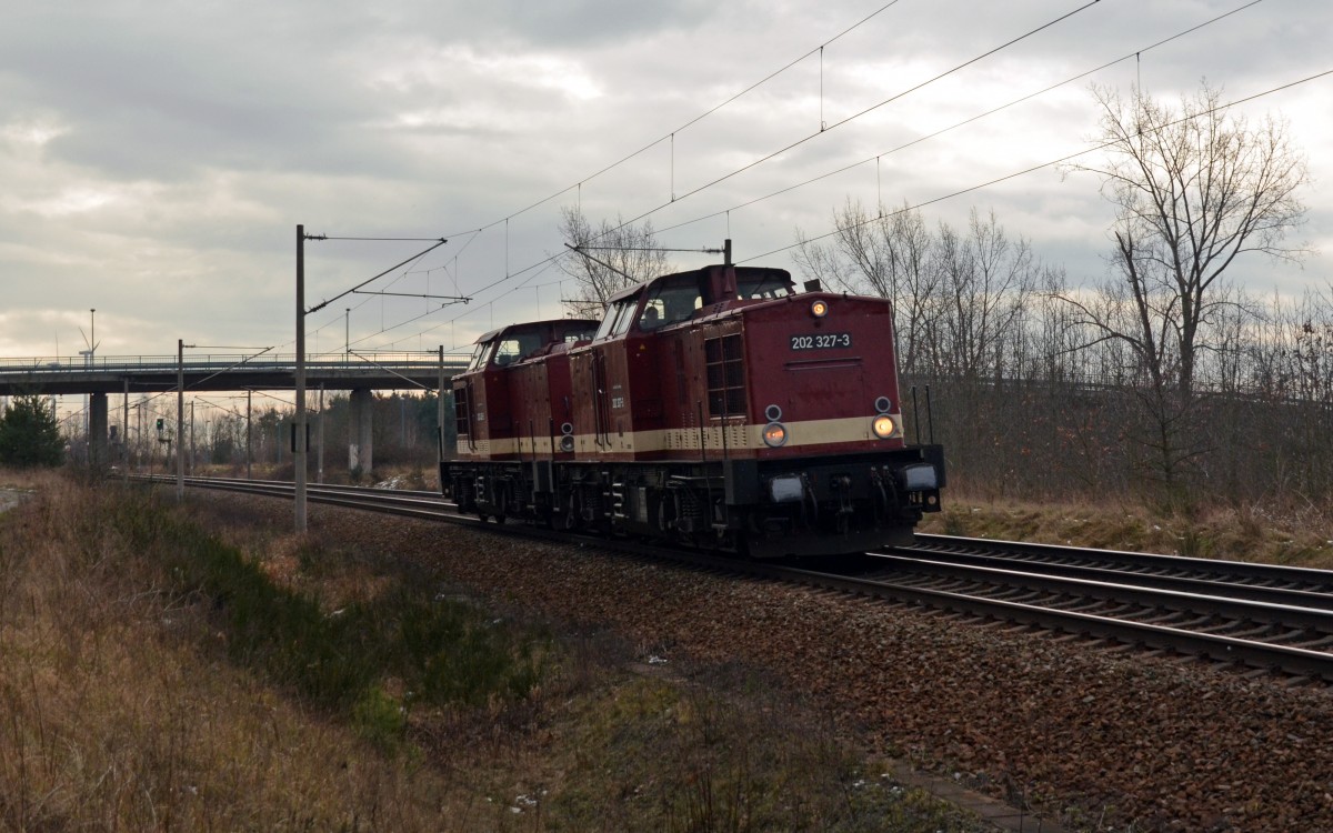 202 327 und 202 425 der LEG fuhren am 03.02.15 durch Petersroda Richtung Bitterfeld.