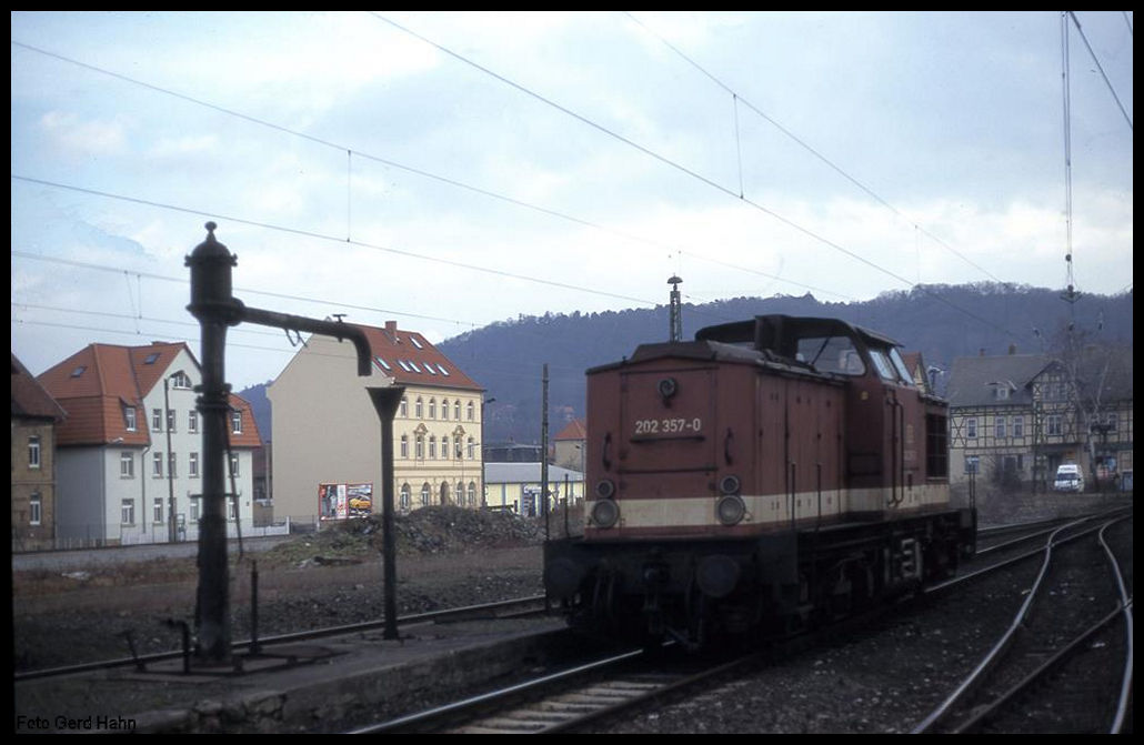 202357 setzt am 9.2.1997 im Bahnhof Blankenburg um.