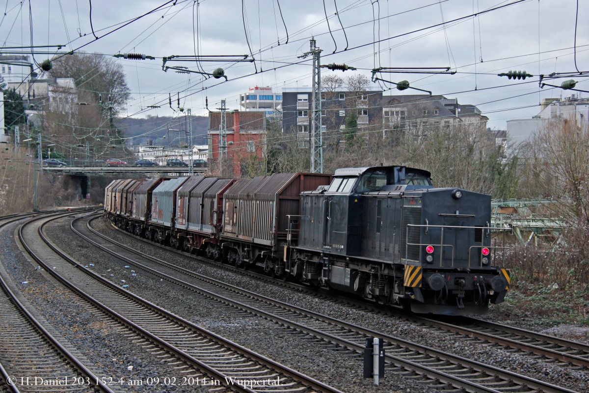 203 152-4  Felix  am 09.02.2014 in Wuppertal.