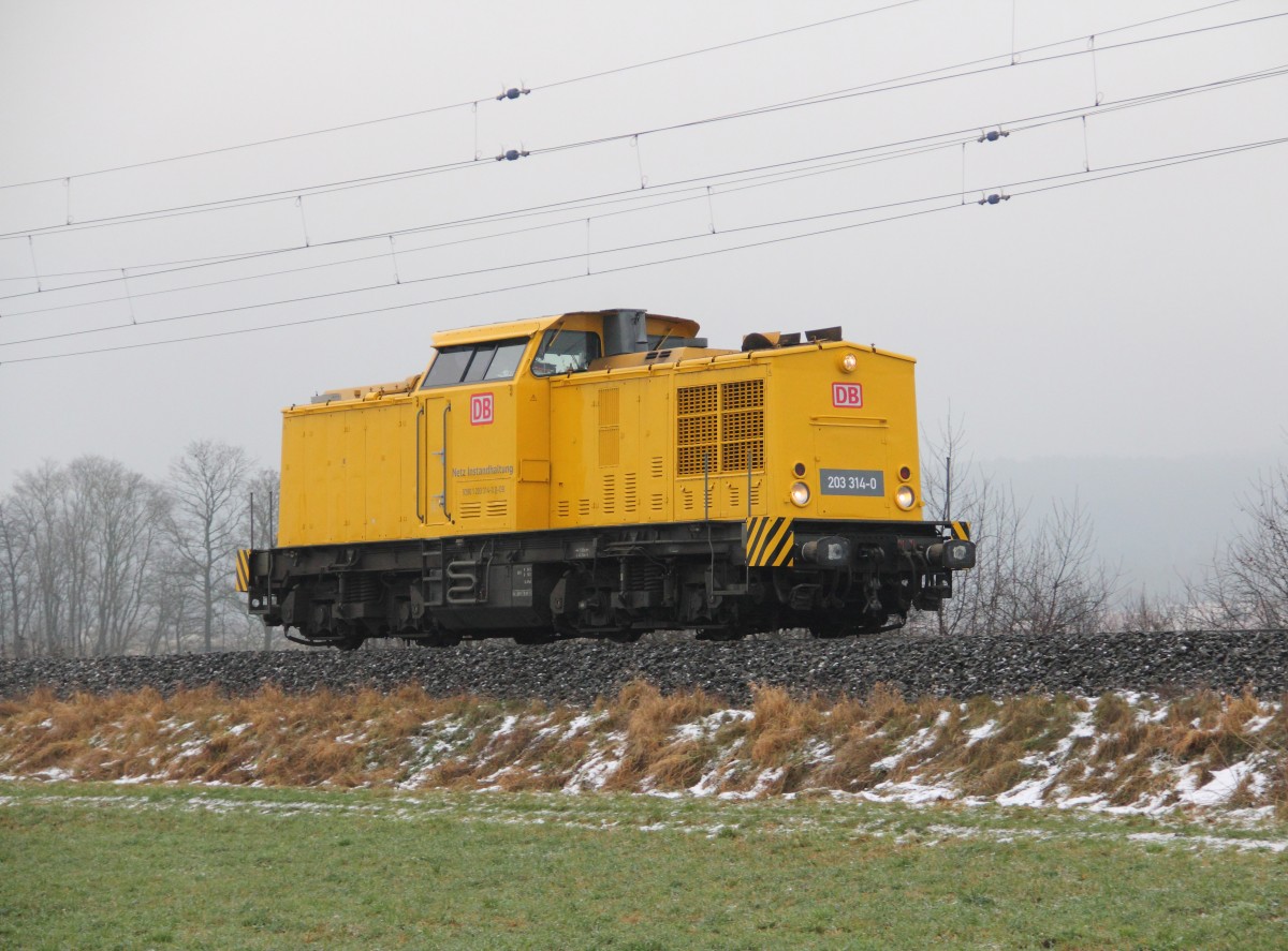 203 314-0 DB Netz Instandhaltung bei Reundorf am 07.01.2015.