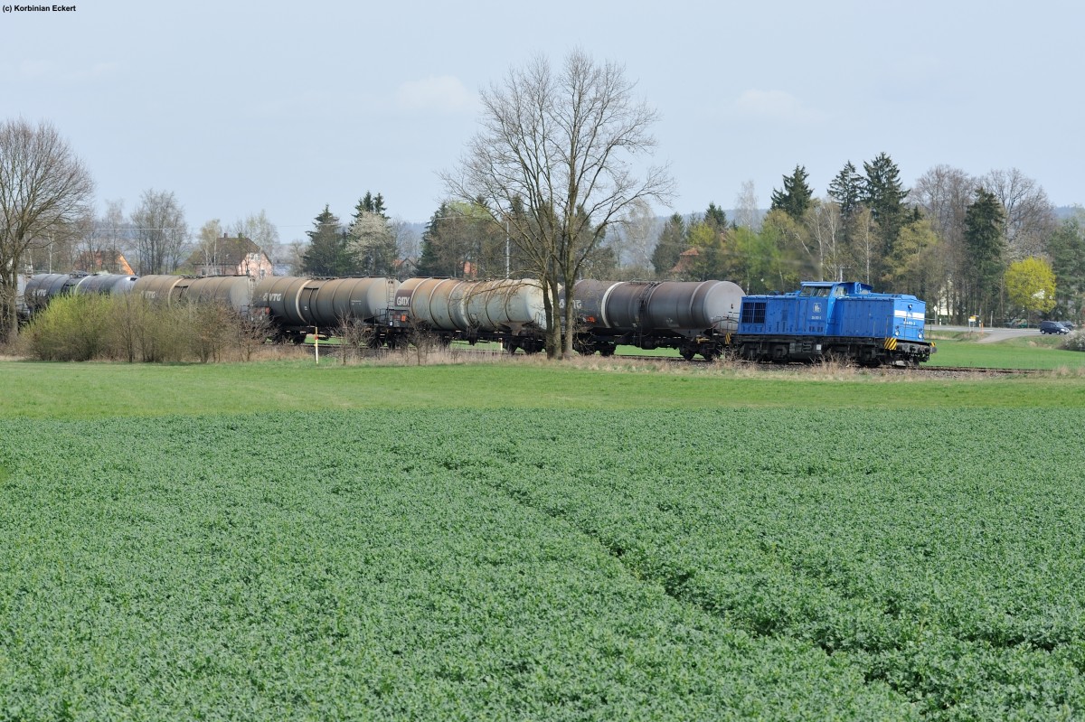 204 013-3 mit einem Kesselwagenzug bei Weiden (Oberpf) Richtung Schwandorf, 04.04.2014