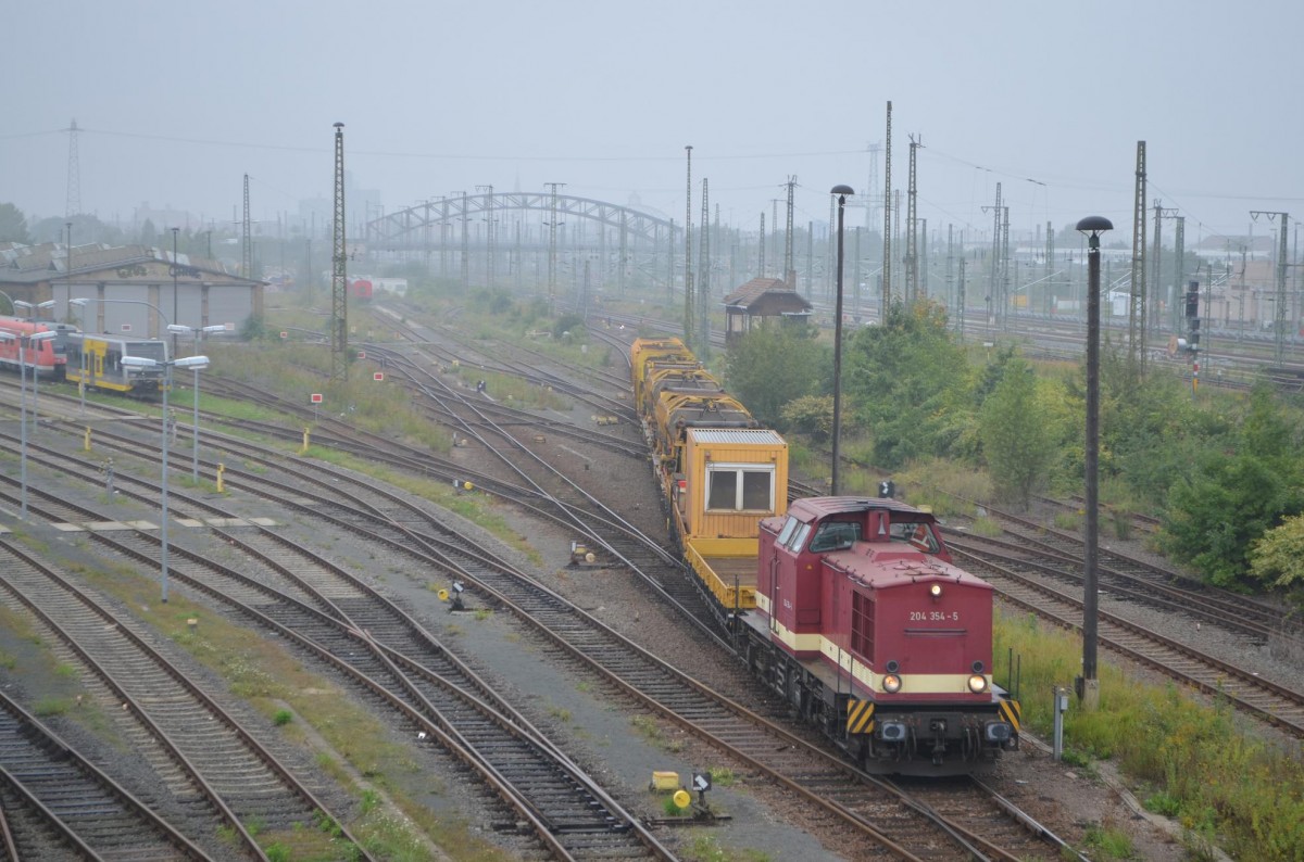204 354-5 mit einem Bauzug am Bw Leipzig Süd 08.09.2014
