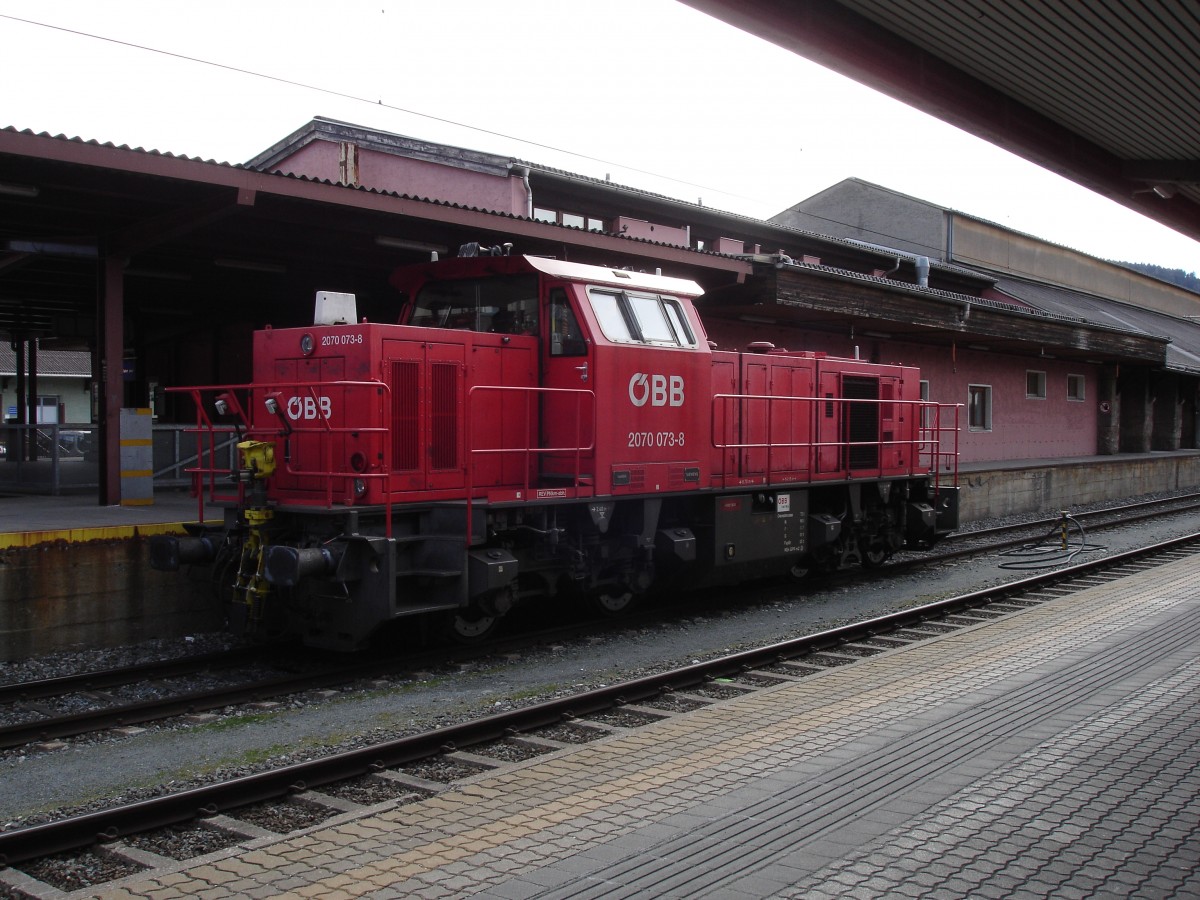 2070 073-8 OBB Innsbruck Hbf 15-02-2014 - Bahnvideos in Youtube - http://www.youtube.com/user/cortiferroviariamato/videos
Auch Rangierfahrten diese Lok mit DB Autozug Autotransportwagen in Innsbruck Hbf am 15-02-2014 unten  Innsbruck Hbf 15-02-2014 Teil 1  video