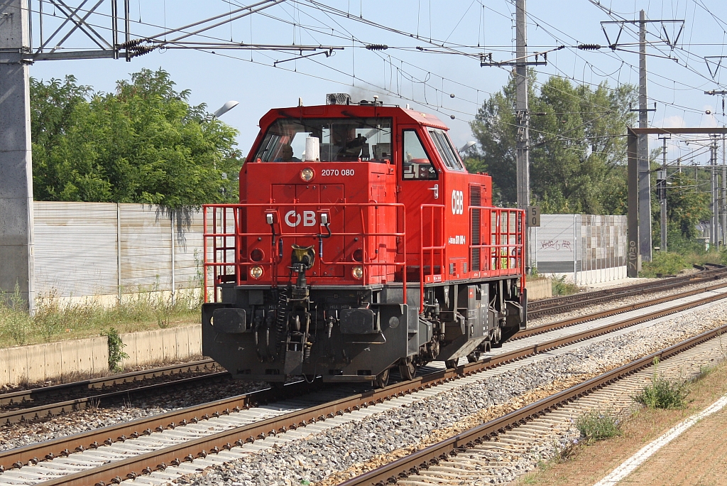 2070 080-4 fährt am 15.August 2014 durch die Hst. Haidestrasse.