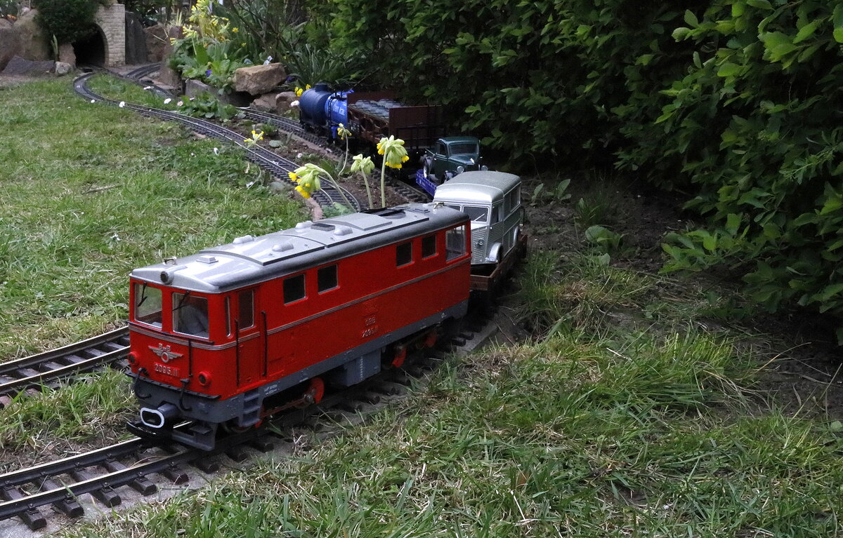 2095.II dreht  ihre Runde. 24.02.2022 12:03 Uhr.