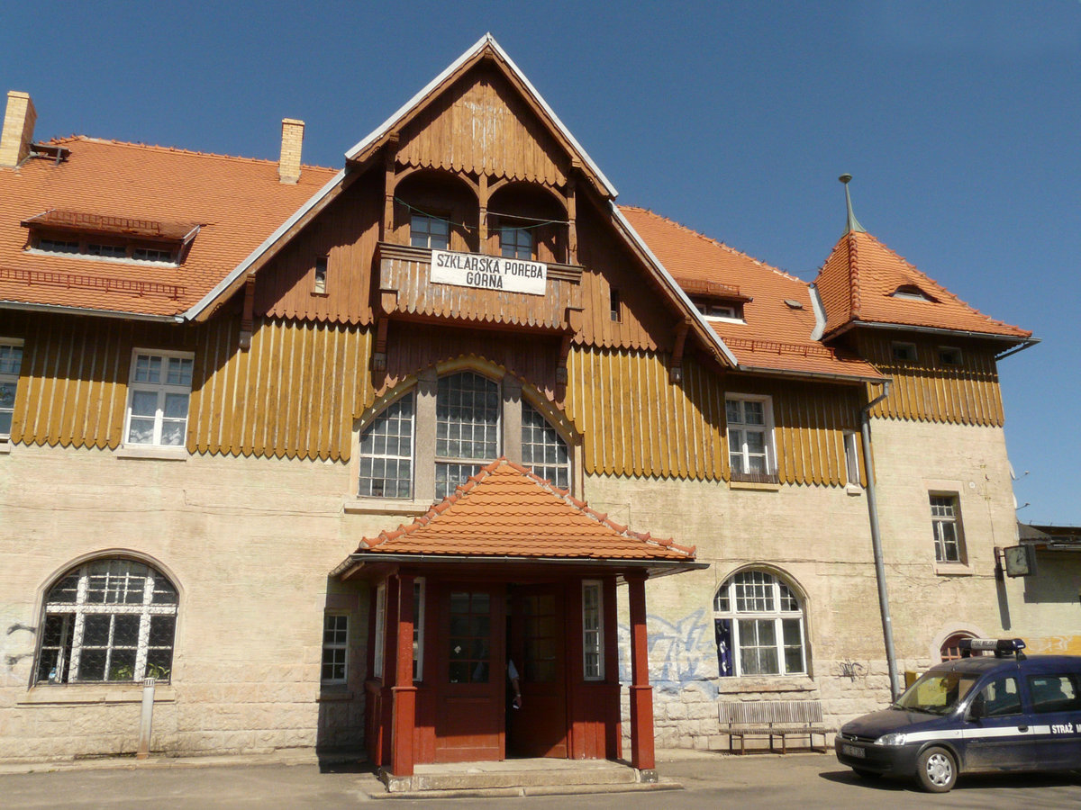 21. April 2009: Der Bahnhof von Oberschreiberhau/Szlarska Poręba Gorna im polnischen Riesengebirge.